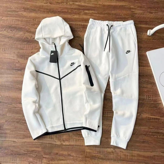 Conjunto Nike Tech