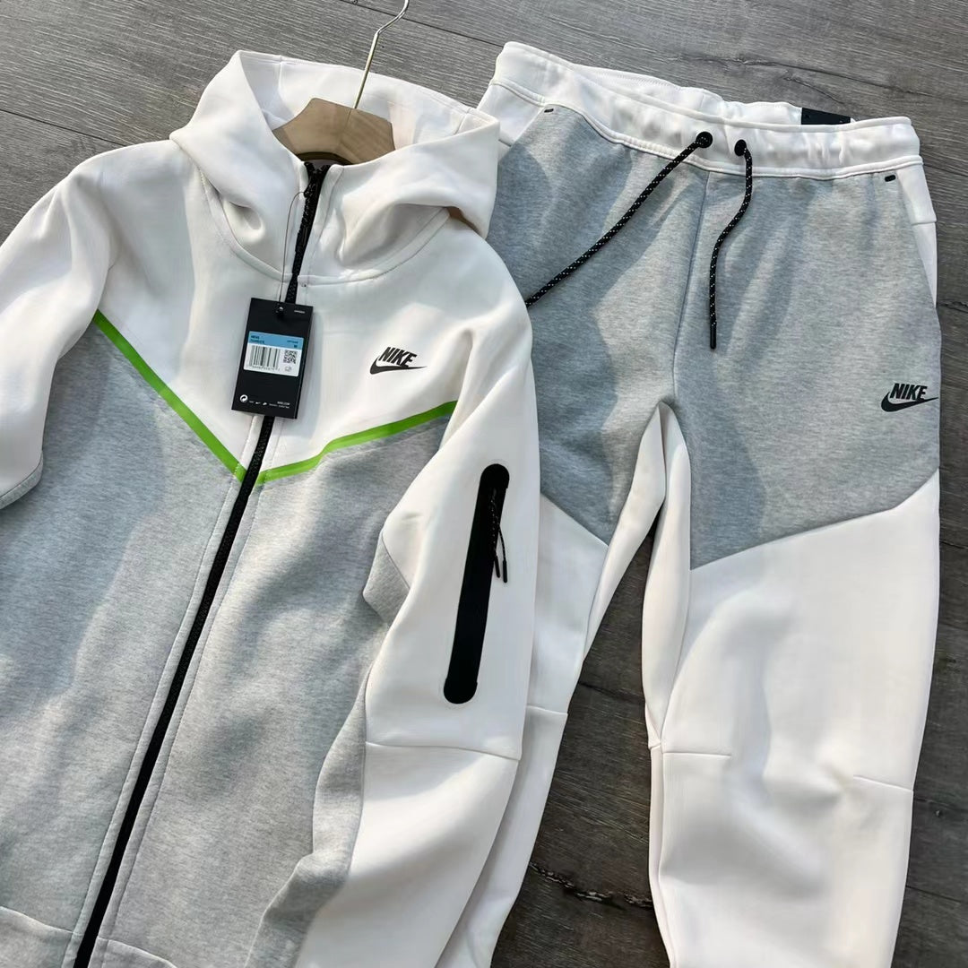 Conjunto Nike Tech