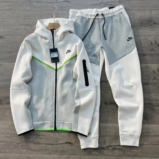 Conjunto Nike Tech